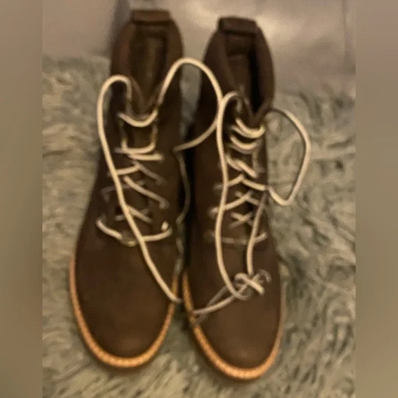 Timberland Women's Courmayeur Valley 6" Boot Fashion SZ 6.5 - Picture 4 of 7